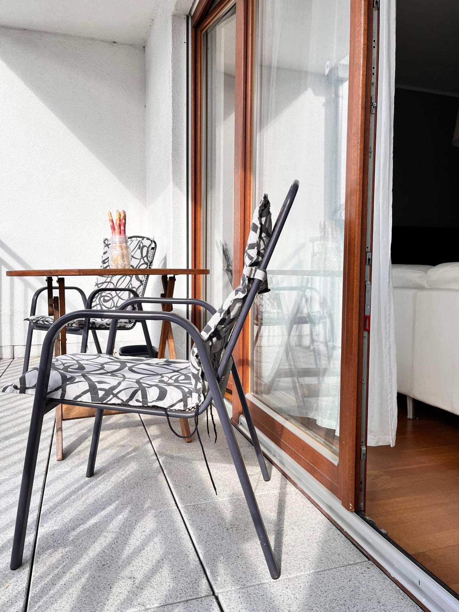 Mercury Two-Bedroom Apartment & Parking Свиноуйсьце Экстерьер фото