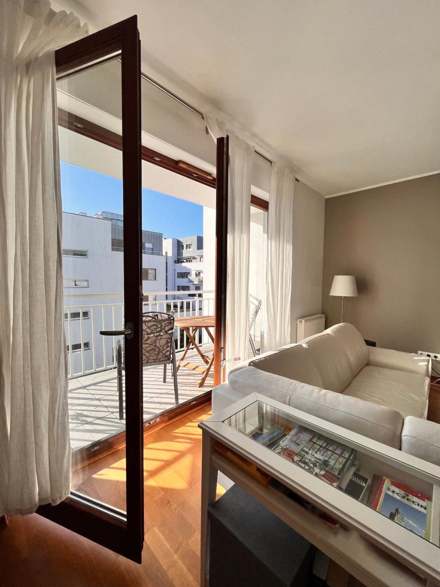 Mercury Two-Bedroom Apartment & Parking Свиноуйсьце Экстерьер фото