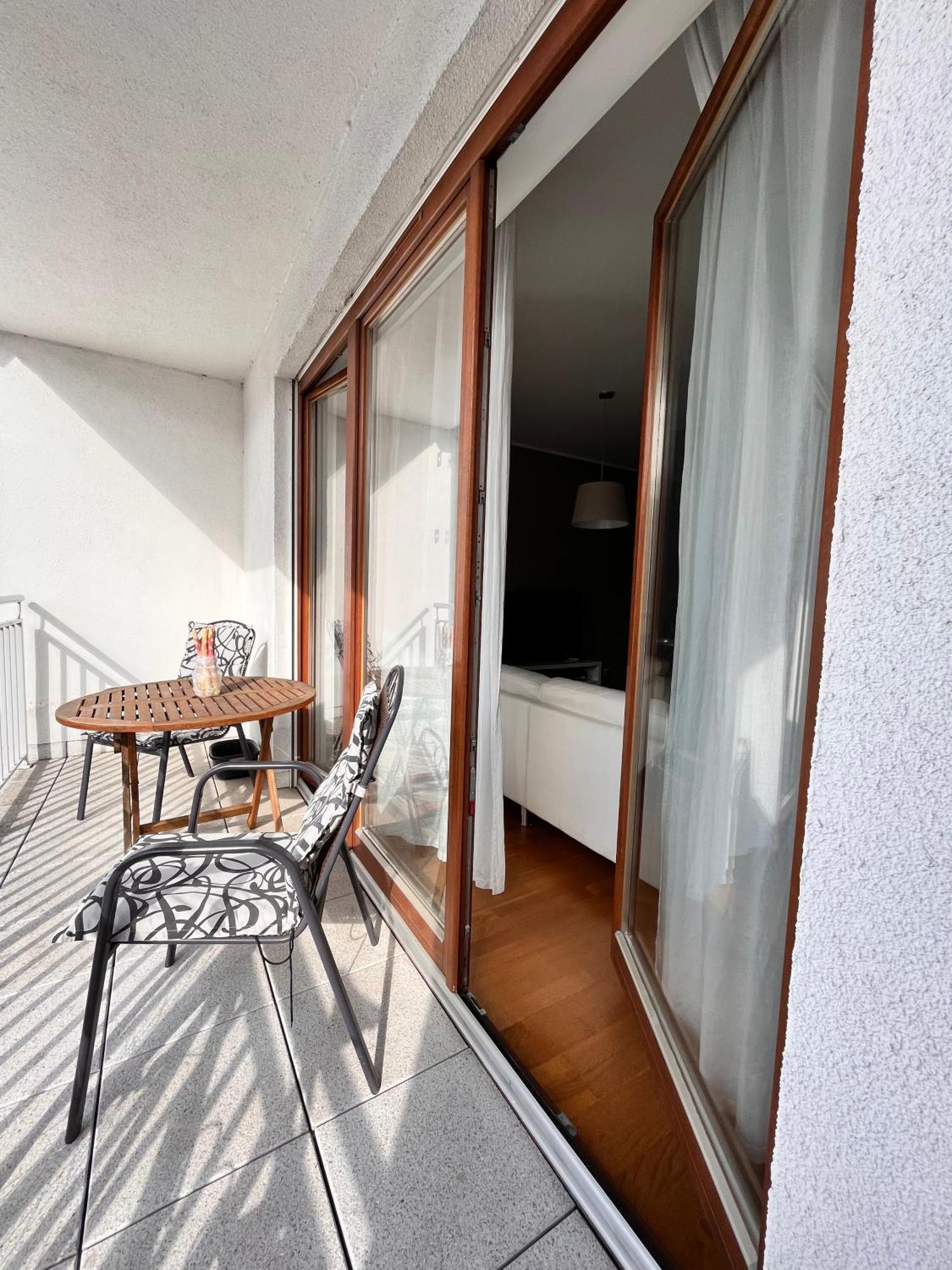 Mercury Two-Bedroom Apartment & Parking Свиноуйсьце Экстерьер фото