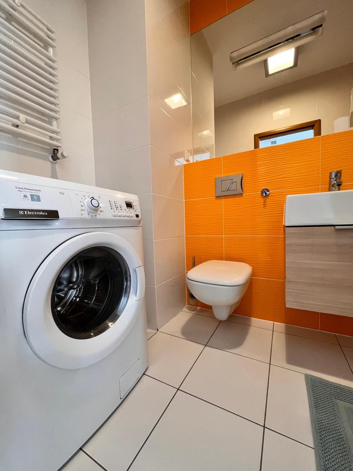 Mercury Two-Bedroom Apartment & Parking Свиноуйсьце Экстерьер фото