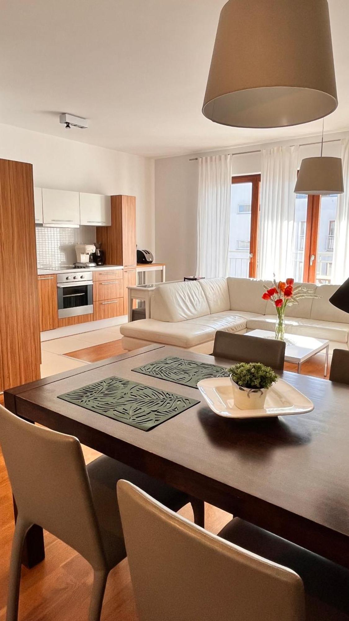 Mercury Two-Bedroom Apartment & Parking Свиноуйсьце Экстерьер фото