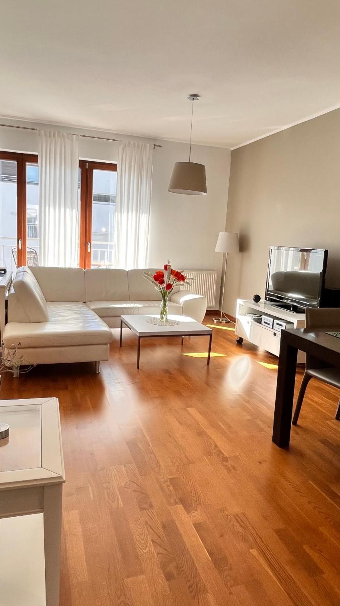 Mercury Two-Bedroom Apartment & Parking Свиноуйсьце Экстерьер фото
